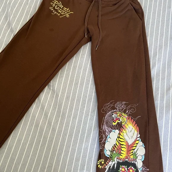 Ed Hardy Brown Sweatpants with Multicolor Tiger Art - Picture 2 of 4